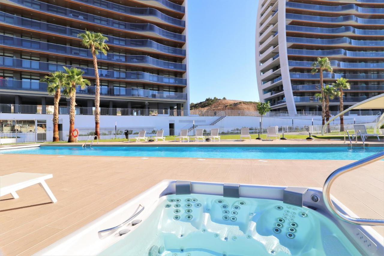 Sunset Waves 18-35 Poniente Beach Resort Benidorm Esterno foto