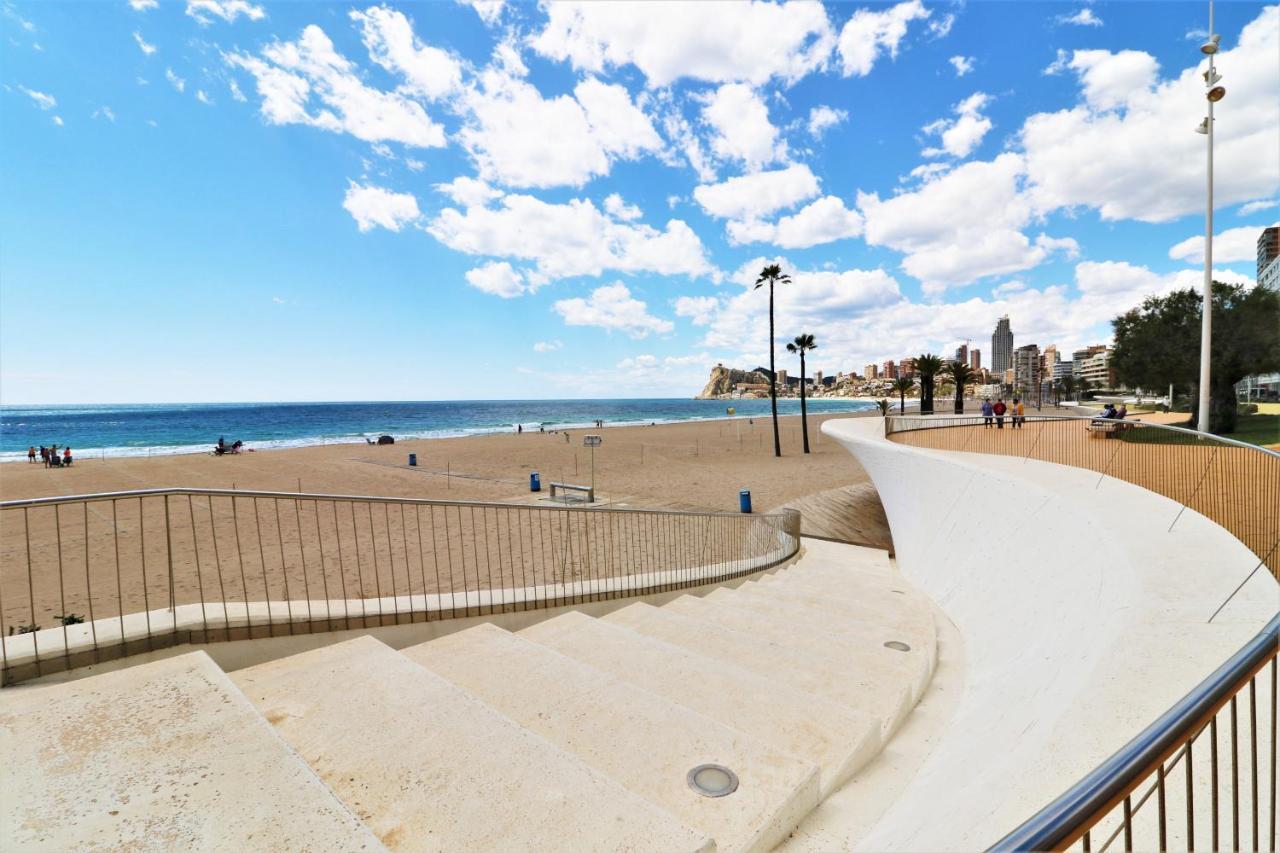 Sunset Waves 18-35 Poniente Beach Resort Benidorm Esterno foto