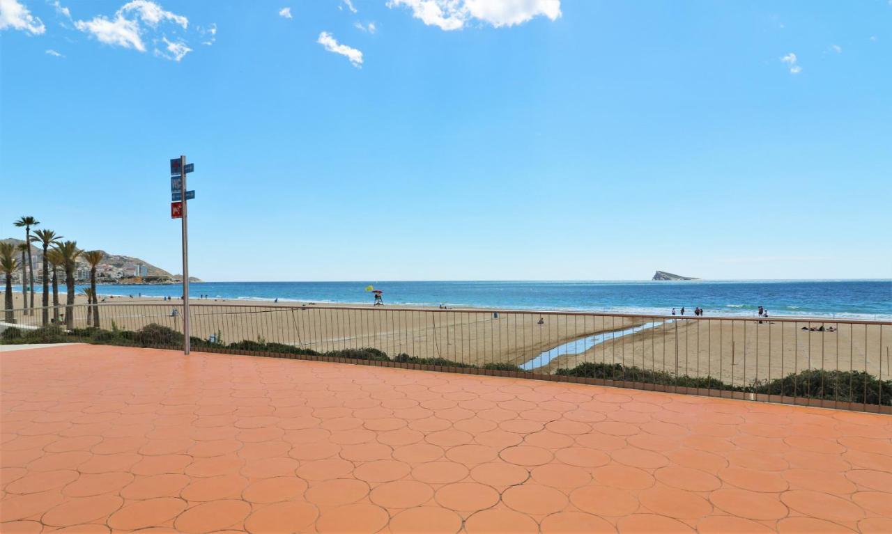 Sunset Waves 18-35 Poniente Beach Resort Benidorm Esterno foto